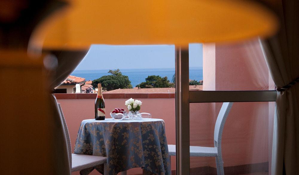 Swiss International Hotel Elba - Il Magnifico Marciana Marina  Extérieur photo